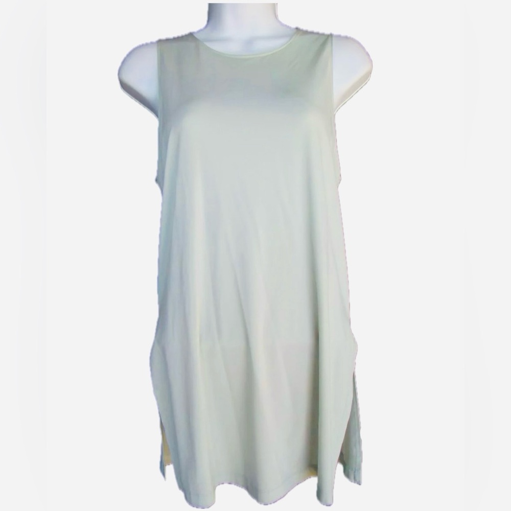 Sz.XS-Vegan silk, Super Soft, Aritzia-BABATON-Crystal Blue Tank Top, Sleeveless…